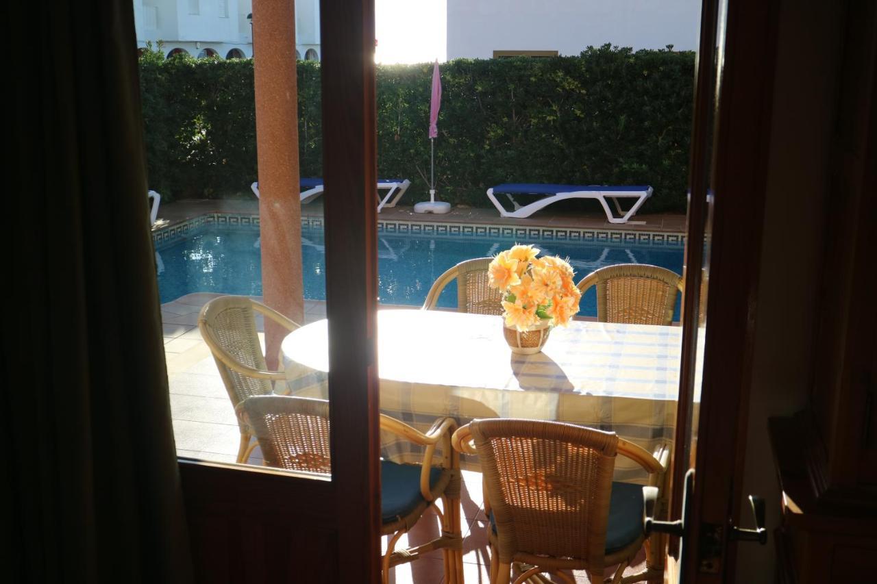 Spectacular Villa With Swimmingpool In Cala Blanca Cala Blanca  Kültér fotó